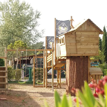 Tuscanychalets - Luxe Tiny House Met Zwembad Aan Zee דירה